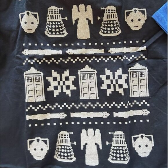 NEW! Dr. Who Christmas Sweater T-shirt - Picture 3 of 5